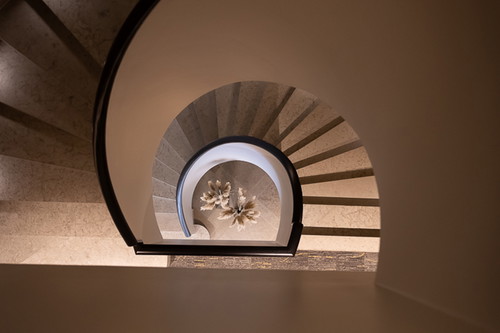 Narrow staircase in Nunne Hotel.