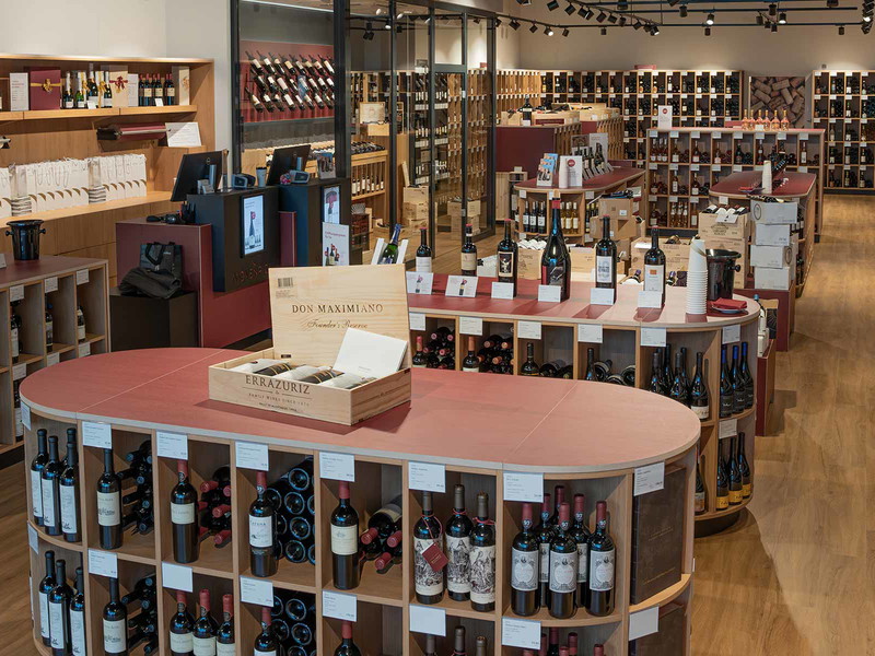 Die neue Mövenpick Wein Filiale in Chur.
