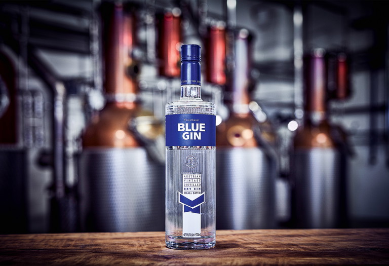 Mittlerweile international ein Klassiker, auf den Brenner Hans Reisetbauer stolz sein kann: »Blue Gin«.