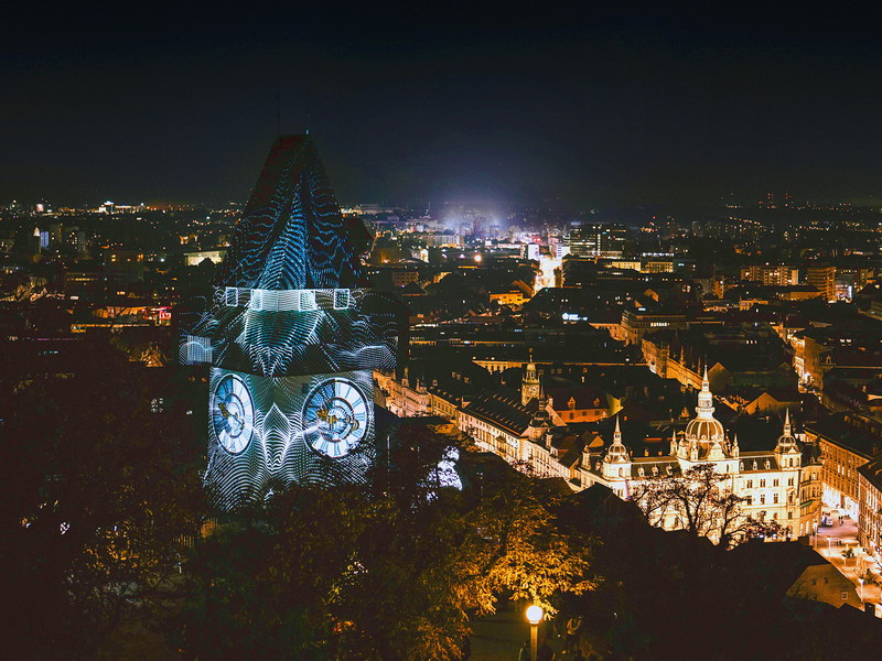 Jedes Jahr im Oktober kehrt KLANGLICHT, das Kunstfestival der Bühnen Graz, in die Mur-Metropole zurück. Und schafft mit Licht und Klang atemberaubende Momente des Staunens.
