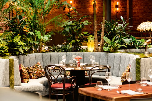 Restaurant »Root« im Telegraphenamt.