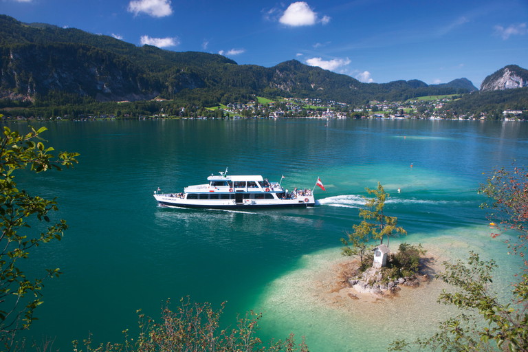 Durch St. Gilgen flanieren oder doch lieber vom Wasser aus die Umgebung erkunden? Der Genuss steht jedenfalls an oberster Stelle.