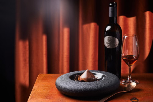 Somm the Wine Bar