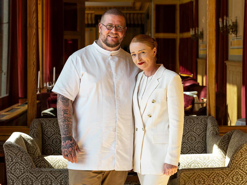 Zweisternekoch Eric Kragh Vildgaard mit seiner Ehefrau Tina.
