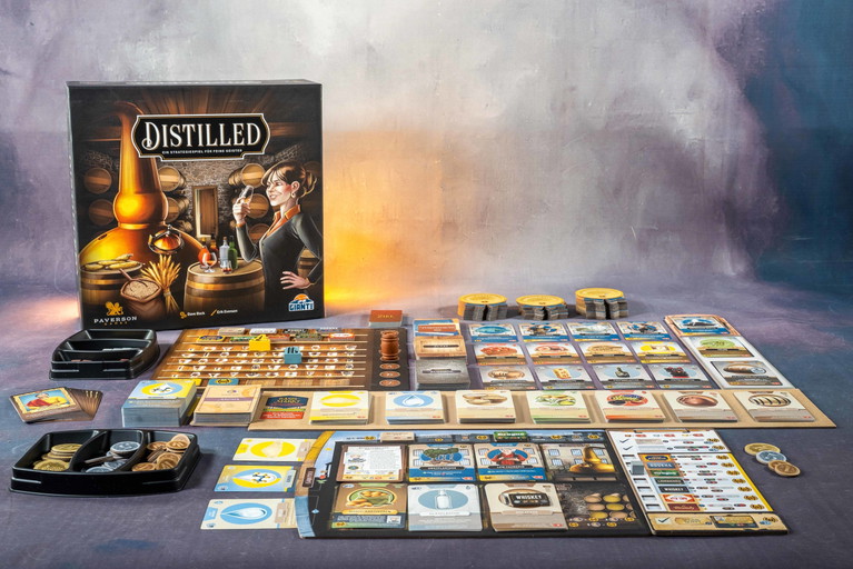 »Distilled« von Giant Roc: Ein bis fünf Spieler (ab 14 Jahren) versuchen sich an ihrer eigenen Brennerei.