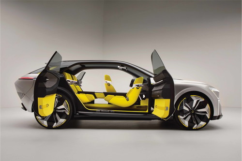 Raumkonzept: Ein E-Auto benötigt keinen Mitteltunnel, neue Nutzungsideen sind möglich. Gegenläufig öffnende Türen und drehbare Sitze machen das Auto zum geselligen Wohnzimmer.