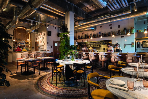 2022 eröffnete Granit sein erstes Restaurant in Deutschland. Das »Berta« trägt den Namen seiner Großmutter. Granit will damit jenen Teil der Familie ehren, der dem Holocaust zum Opfer fiel.