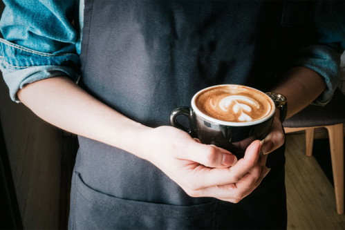 Die Zubereitung von Kaffee ist zu fast 50 Prozent an seinem hohen CO2-Abdruck schuld. 
