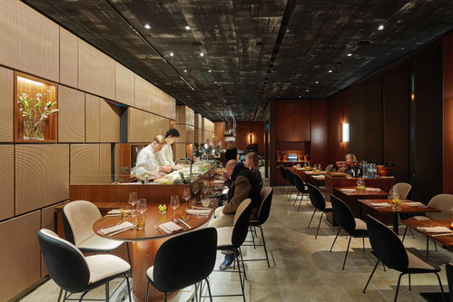 Bei Alois Traints japanischer Cuisine im »Shiki« kommt nicht nur bei Besitzer Joji Hattori Gaumenfreude auf: Ein Michelin-Stern ist die Belohnung dafür.