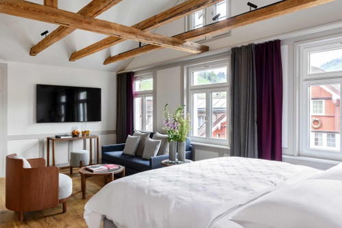 «Huus Löwen», Gonten: Mit dem Boutiquehotel «Huus Löwen» eröffnete Investor und Visionär Jan Schoch das zweite Hotel der Anlage Appenzeller Huus und somit seiner «Lifestyle Wellness Community» in Gonten.