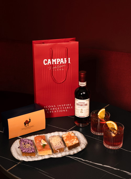 Schwarzes Kameel Negroni Paket