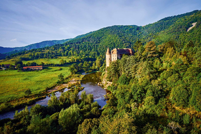 Loire-Tal.
Das westfranzösische ­Loire-Tal ist nicht 
nur bekannt für beeindruckende Schlösser, 
es ist auch die Heimat legendärer Käsesorten – vor allem aus Ziegenmilch.