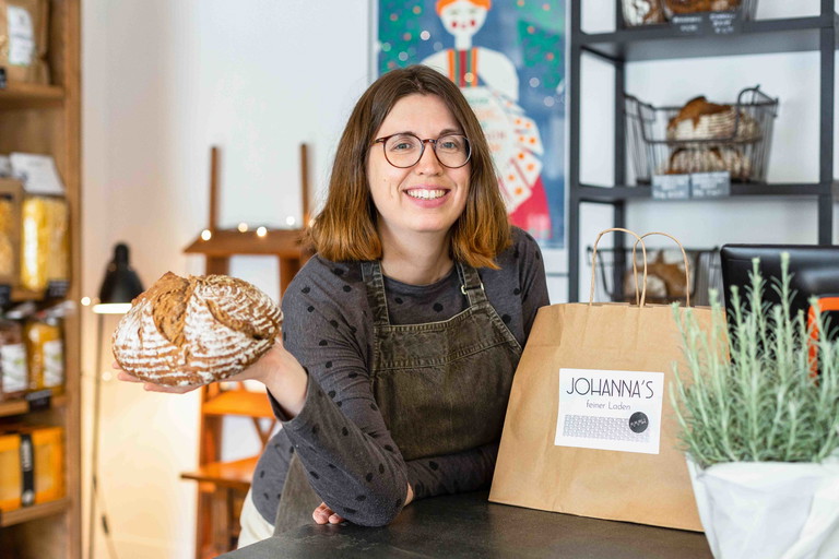 »Johanna’s feiner Laden« bietet in Grinzing Fleischspezialitäten, Käse, Obst und Gemüse, Brot und Fisch. Beliebt sind auch die Geschenkboxen, die nach Bedarf zusammengestellt werden.
