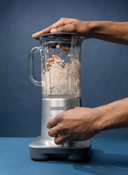 Mandelmilch wird in 
Europa und im ­arabischen Raum seit vielen Jahrhunderten verwendet. Bei uns war sie lange vor allem in der Fastenzeit als Milch­ersatz ­gefragt. 