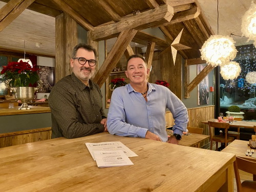Pieter Swanepoe mit Michael Böhler.