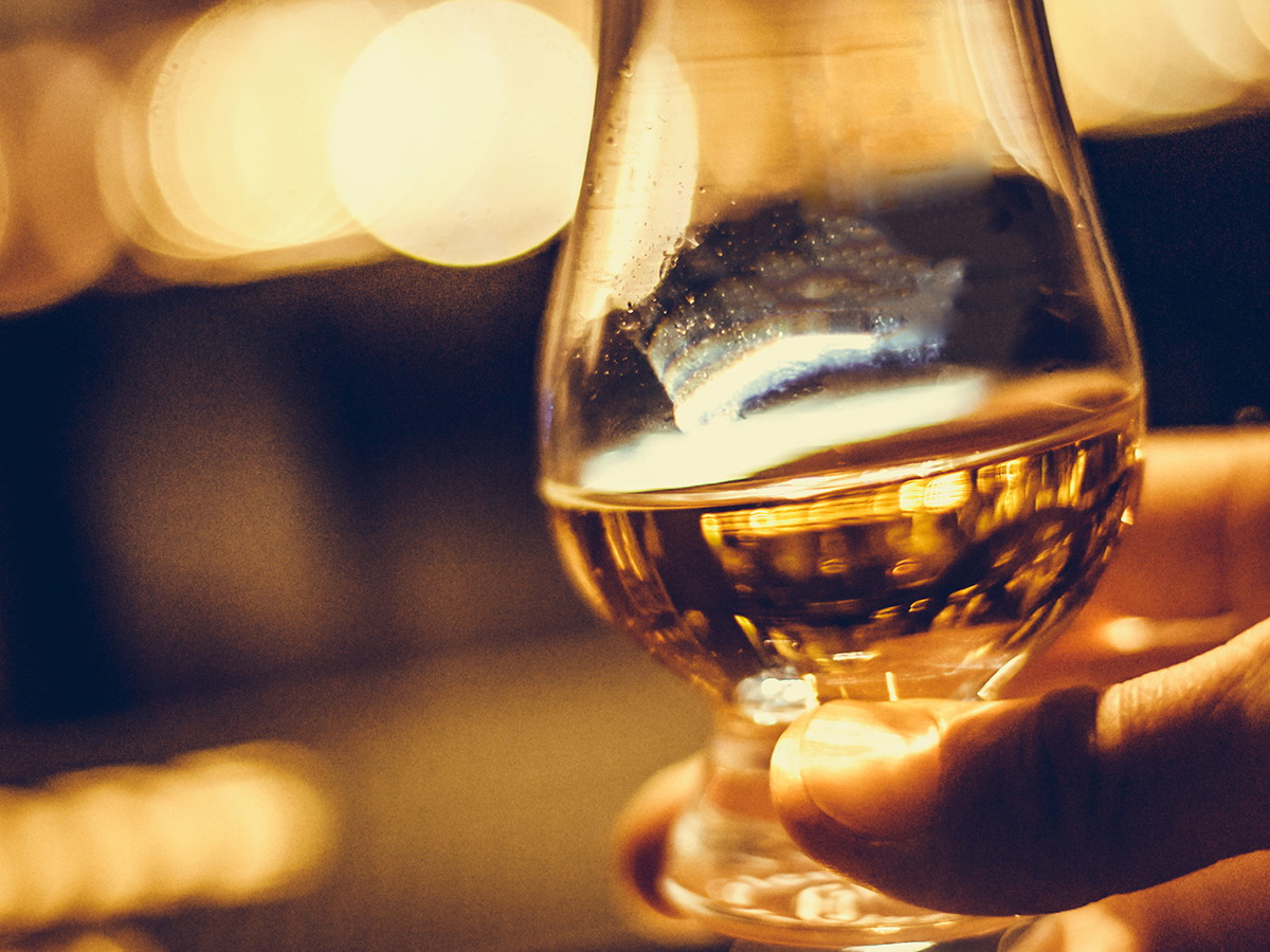 DIE 15 BESTEN WHISKY-BARS VON HAMBURG BIS ST. MORITZ