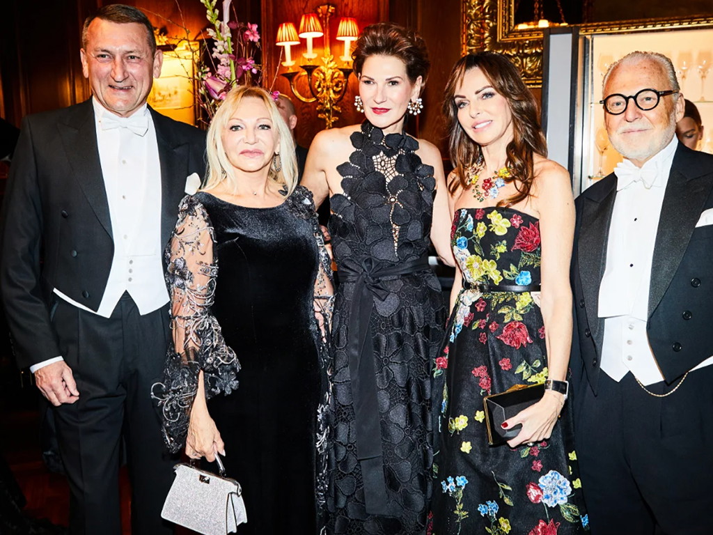 Angelika und Wolfgang Rosam (rechts) mit Johann Wagner, Ingrid Flick und Gisela Winkelhofer.