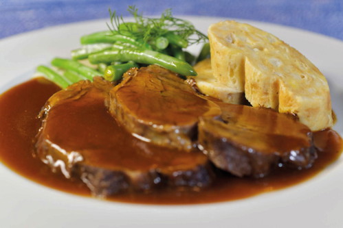 Bodenständige Küche im Gasthaus »Zur Dankbarkeit«.