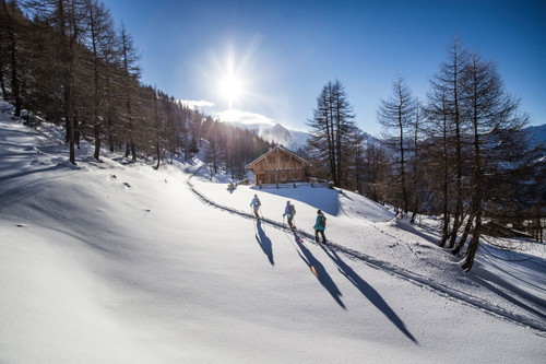 Klassiker des Winters in den Bergen Obertauerns: »Angezuckerte« Landschaften, angezuckerte Mehlspeisen.