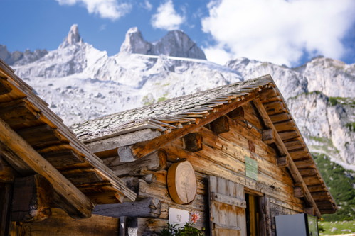 In Montafon in Vorarlberg 
wird mindestens seit dem 
12. Jahrhundert Sauerkäse aus frischer Bergmilch produziert.
