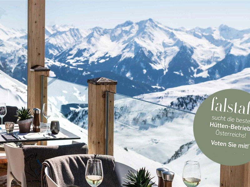 Die »Sky Terrasse« auf der »Wedelhütte«.