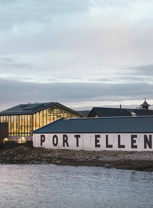 Die Port Ellen Distillery auf Islay ging im März 2024 wieder in Betrieb.