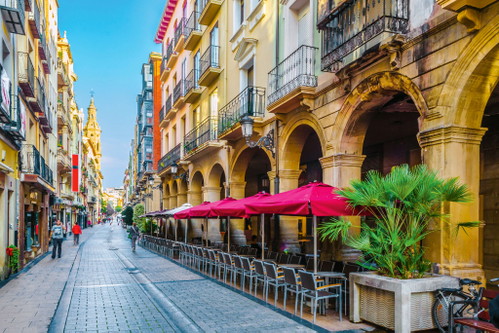 Die Altstadt von Logroño ist ein Paradies für Tapasliebhaber: Die legendäre Calle del Laurel ist die Tapasmeile schlechthin.