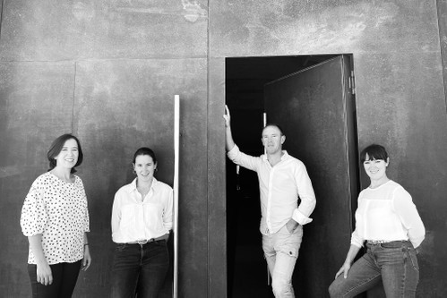 Sorgen mit terroirbetonten Weinen für frischen Wind 
in Ribera del Duero: Beatriz, Noelia, José Félix und Cristina Callejo vom Weingut Félix Callejo.