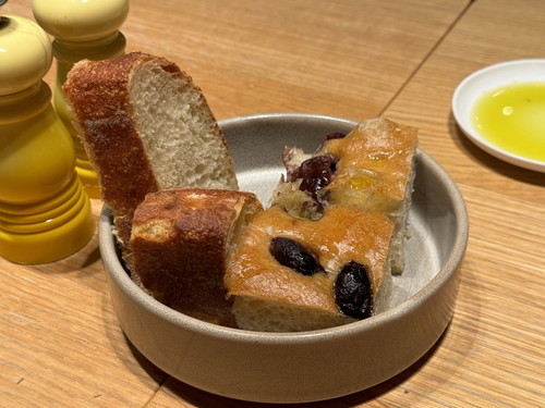 Hausgemachtes Olivenbrot