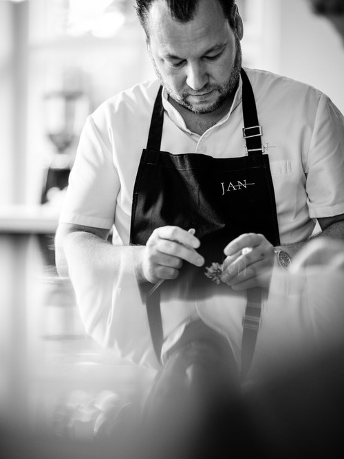 Jan Hartwig.