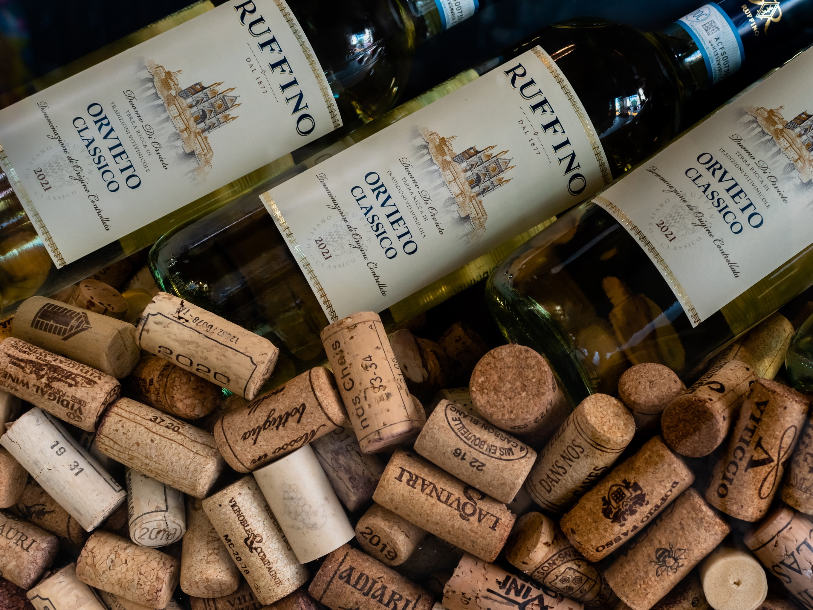 Botrytisierter Orvieto-Wein eignet sich laut Forscher:innen am besten für die Herstellung von Wein-Pillen.