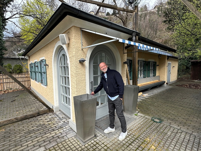 Vom Cappuccino bis zum Absacker: Die Bar »Berlot« in Salzburg.