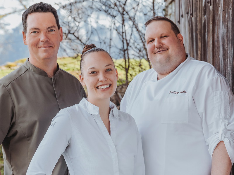 David Krüger mit Nadine Stadelmann und Chefkoch Philipp Keller.