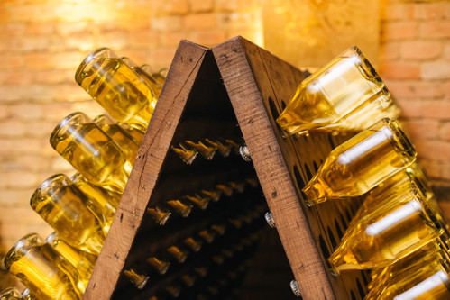 Die Sektkellerei Schlumberger erzeugt seit 1842 erstklassigen Sekt.