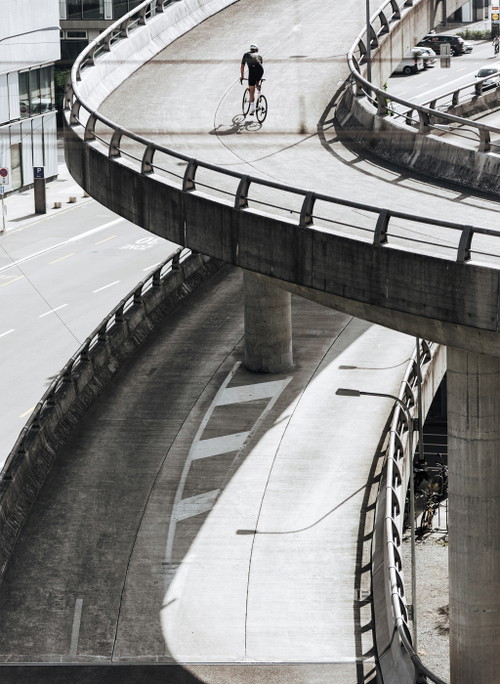 Urbanes Fortbewegungsmittel: Fahrradfahren boomt in der Limmatstadt seit einigen Jahren.