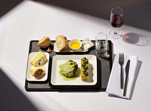 Main Course Business Class.