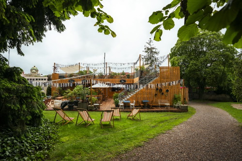 Die Sommerbar «Bar im Museumspark».