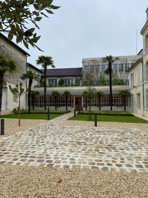 Das neugestaltete Besucherzentrum von Rémy Martin in Cognac.