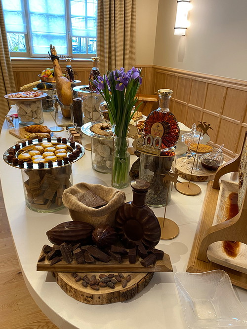 Der »Table ob Opulence« macht ein Rémy Martin XO Excellence-Tasting dank Foodpairing zum besonderen Erlebnis.