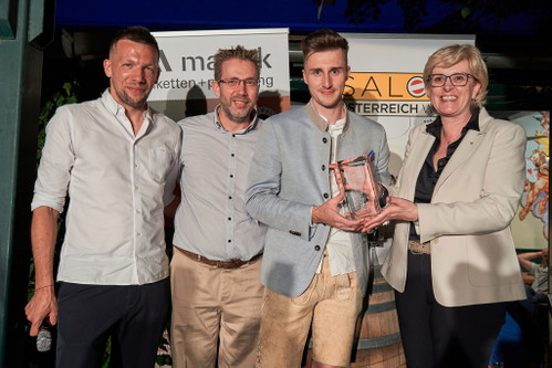 Mathias Weber mit Jürgen Geyer, Wanits und Ulrike Hager.