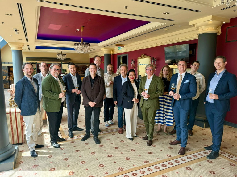 Die Verkostungs-Runde im Grand Hotel in Wien.