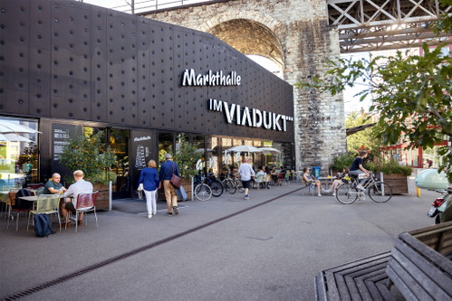 Die hervorragenden Läden in der Markthalle im Viadukt sorgen für die restliche Verköstigung.