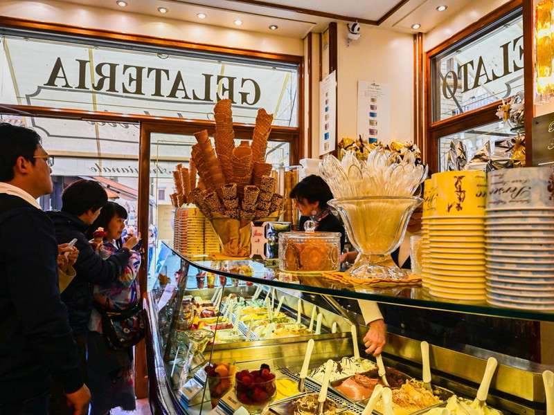 Die »Gelateria La Carraia« in Florenz – eine kleine, familiengeführte Eisdiele, bekannt für ihr hochwertiges Gelato.