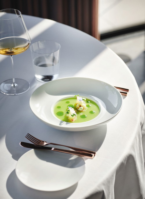 Vor beeindruckendem Panorama wird das Dinner im mit zwei Michelin-Sternen ausgezeichneten »Castel Fine Dining«  zum Erlebnis.