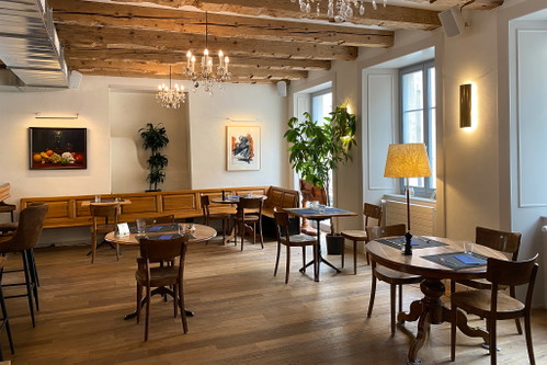 Da kommt Ferienstimmung auf: Das schmucke Hotel «Fleur de Lis» in Le Locle. 