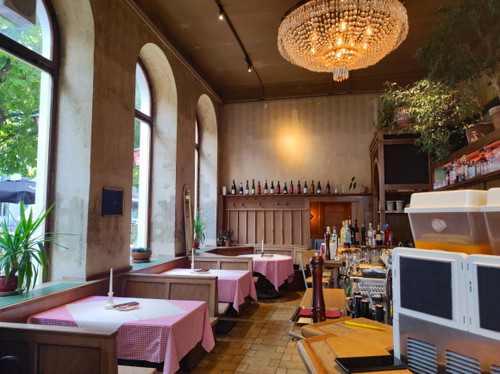 Das Restaurant »Mader« ist jetzt die Pizzeria »Madre« 