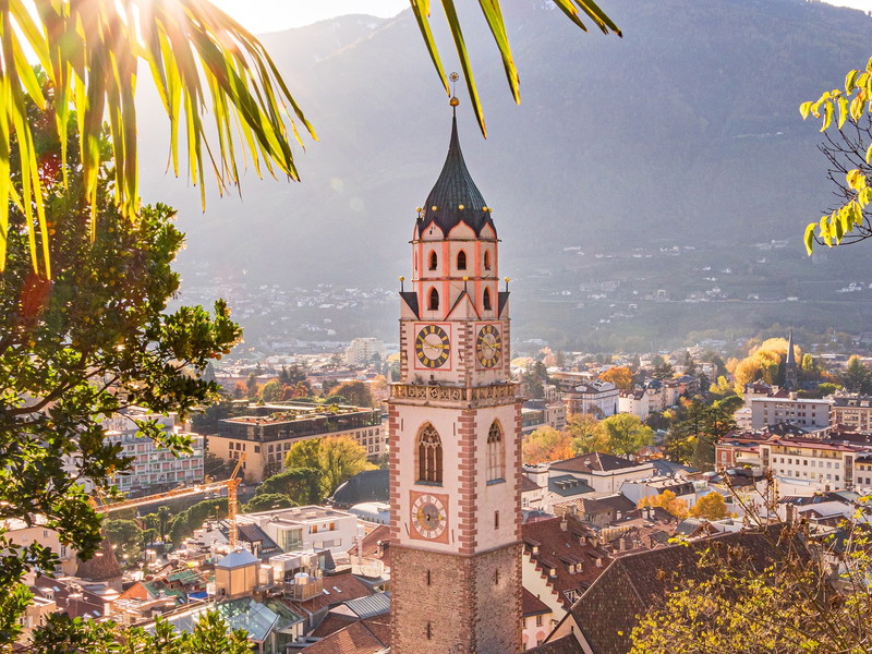 Alpenluft und mediterranes Flair vereinen sich in Meran zu einer einzigartigen Atmosphäre.