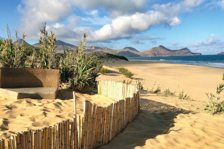 Auch die Madeira-Inselgruppe hat goldgelbe Strände – den schönsten auf der Insel Porto Santo.