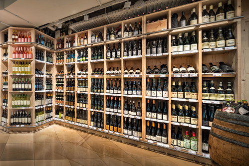 Beim Meinl am Graben erwartet den Weinfreund eine reiche Auswahl an ­Spitzenkreszenzen aus aller Welt.