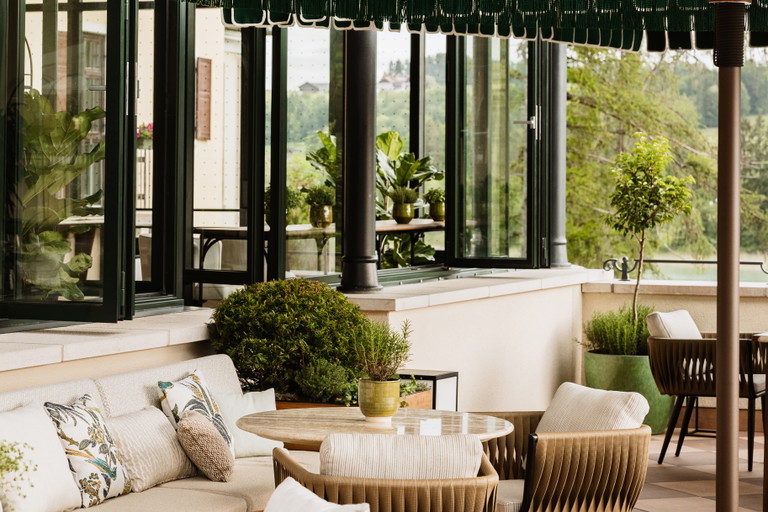 Das legere zweite Restaurant im neuen »Rosewood Schloss Fuschl«.